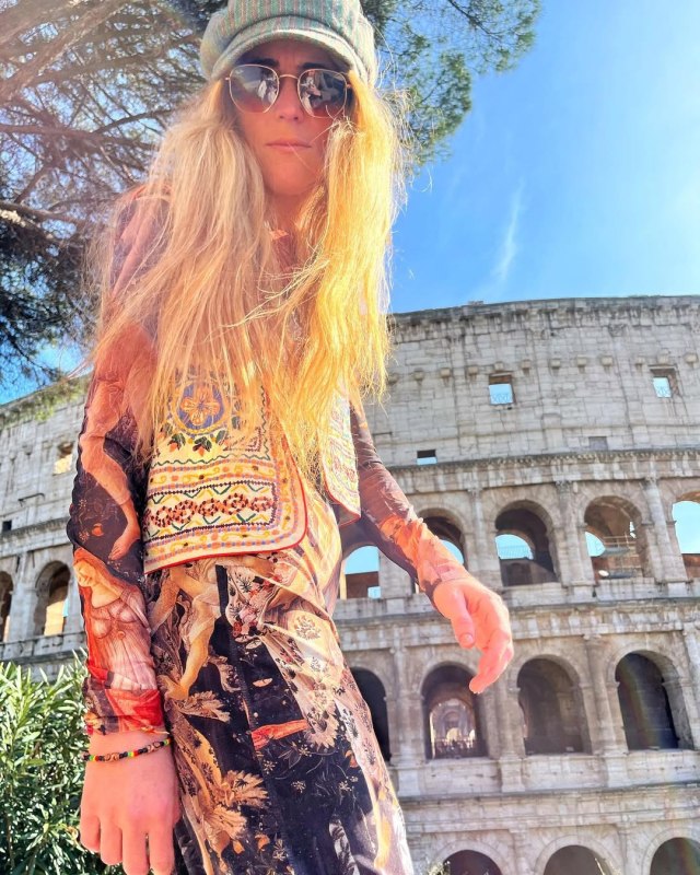 Travel Itinerary Creative Studio