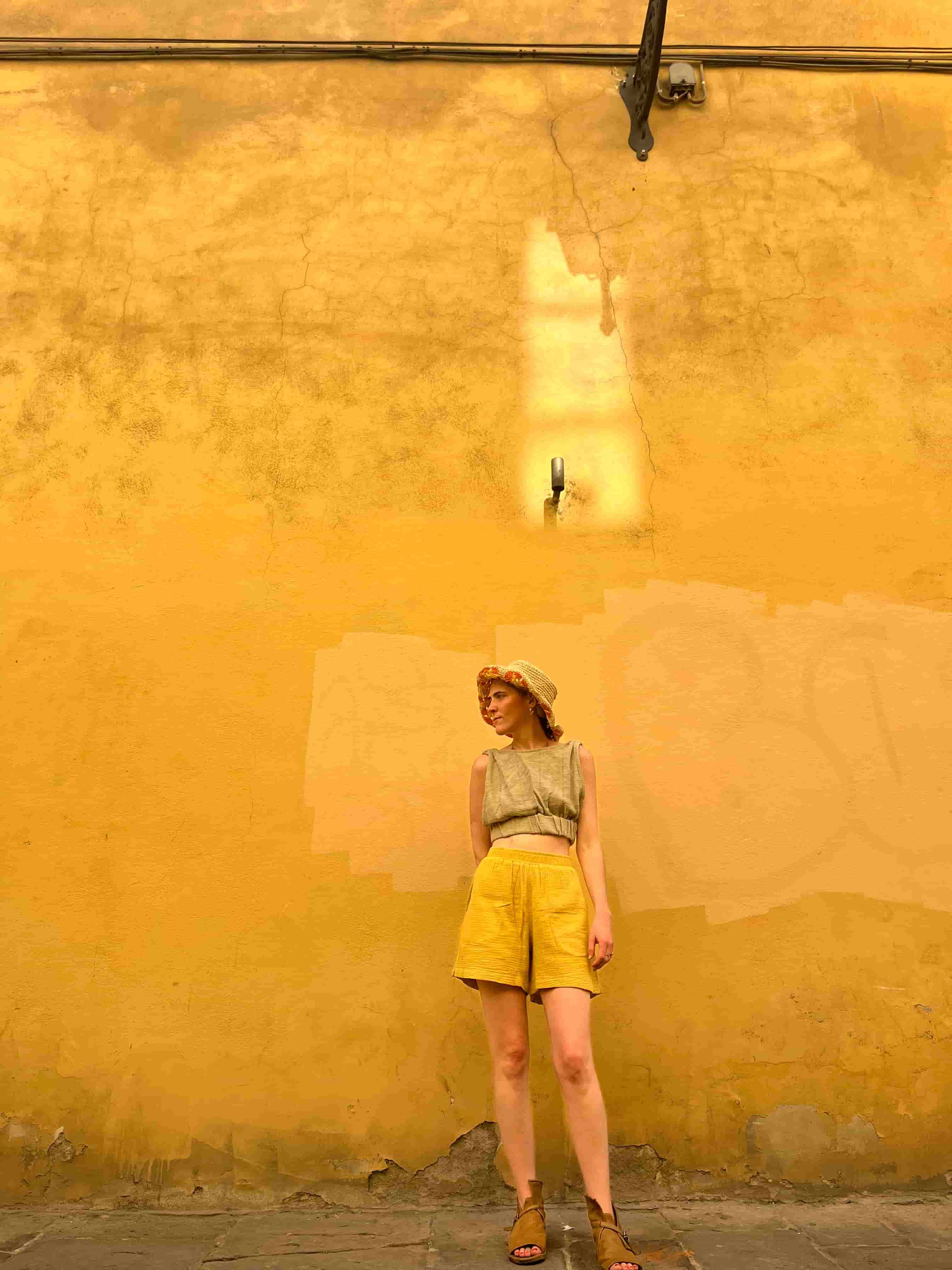 Walking the streets of Firenze. There are photogenic corners — everywhere!