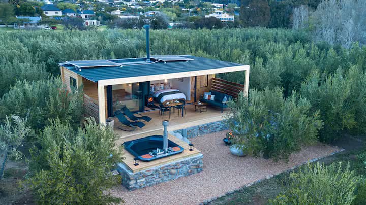 Bird's eye view of the property including kolkoll tub